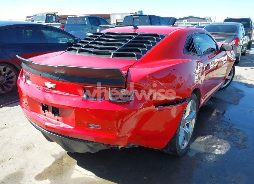 Photo 4 of 2011 Chevrolet Camaro 2SS (VIN 2G1FK1EJ3B9213621)