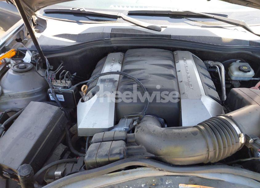 Photo 10 of 2010 Chevrolet Camaro 2SS (VIN 2G1FK1EJ5A9176800)