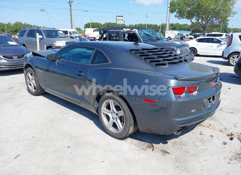 Photo 3 of 2010 Chevrolet Camaro 2SS (VIN 2G1FK1EJ5A9176800)