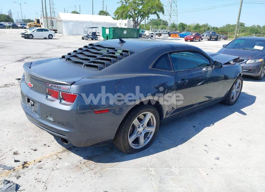 Photo 4 of 2010 Chevrolet Camaro 2SS (VIN 2G1FK1EJ5A9176800)