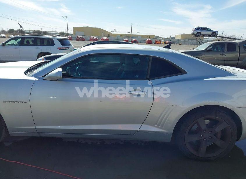 Photo 14 of 2011 Chevrolet Camaro 2SS (VIN 2G1FK1EJ5B9150294)