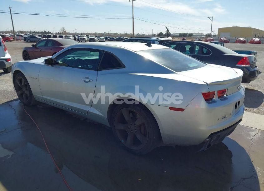 Photo 3 of 2011 Chevrolet Camaro 2SS (VIN 2G1FK1EJ5B9150294)