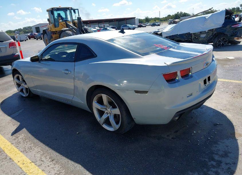 Photo 3 of 2010 Chevrolet Camaro 2SS (VIN 2G1FK1EJ6A9201767)