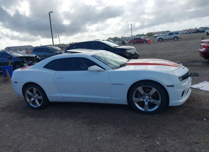 Photo 13 of 2011 Chevrolet Camaro 2SS (VIN 2G1FK1EJ6B9106594)