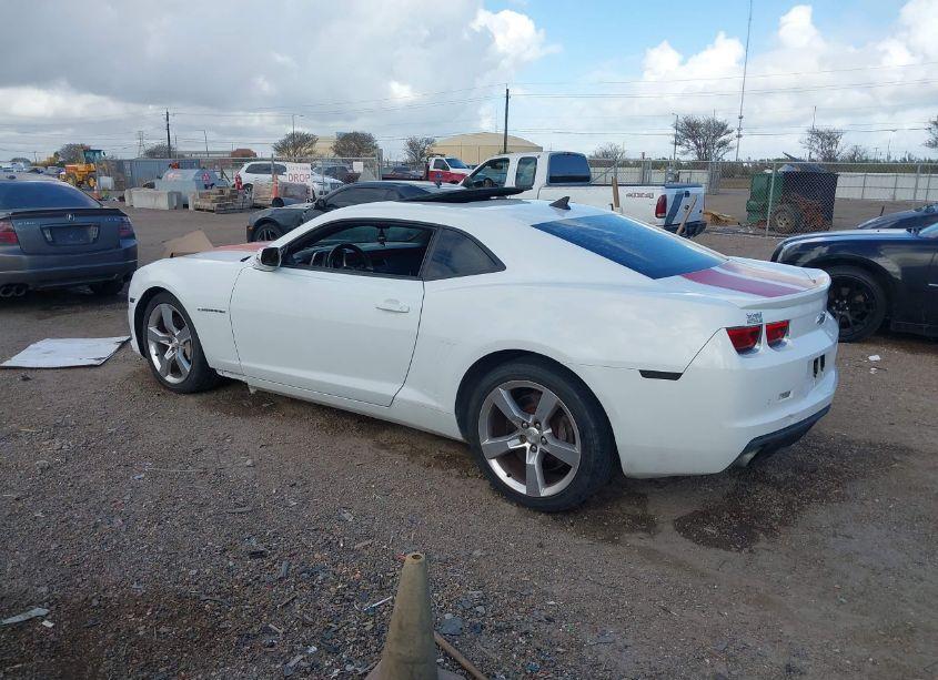 Photo 3 of 2011 Chevrolet Camaro 2SS (VIN 2G1FK1EJ6B9106594)