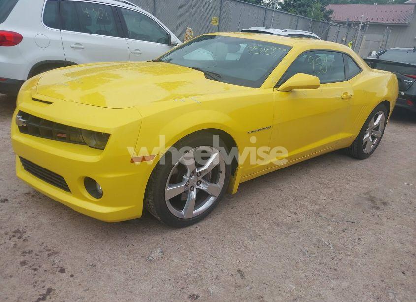 Photo 2 of 2011 Chevrolet Camaro 2SS (VIN 2G1FK1EJ6B9190044)