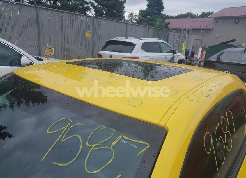 Photo 6 of 2011 Chevrolet Camaro 2SS (VIN 2G1FK1EJ6B9190044)