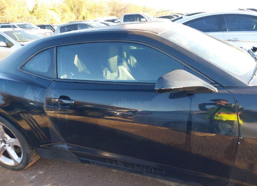 Photo 13 of 2014 Chevrolet Camaro 2SS (VIN 2G1FK1EJ6E9265863)