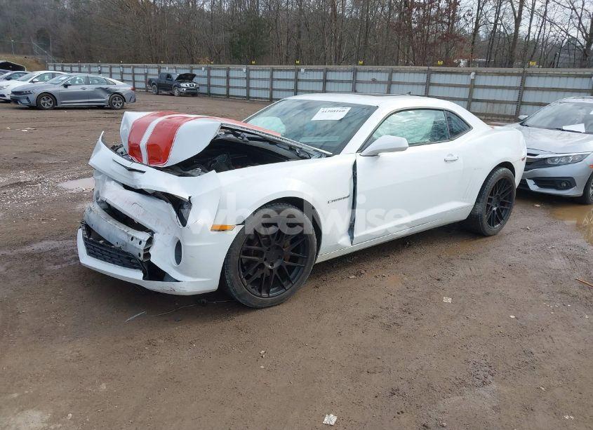 Photo 2 of 2011 Chevrolet Camaro 2SS (VIN 2G1FK1EJ8B9127186)