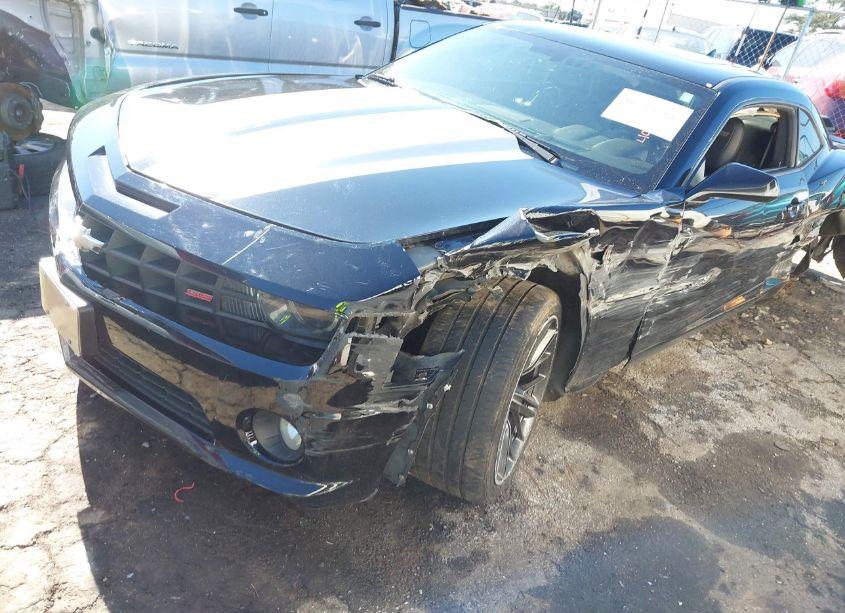 Photo 2 of 2012 Chevrolet Camaro 2SS (VIN 2G1FK1EJ8C9122376)