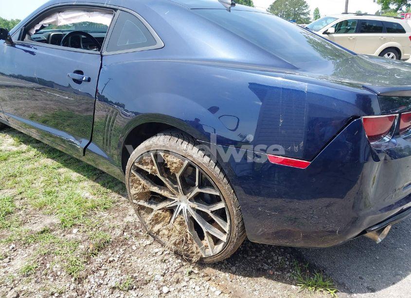 Photo 12 of 2010 Chevrolet Camaro 2SS (VIN 2G1FK1EJ9A9225884)