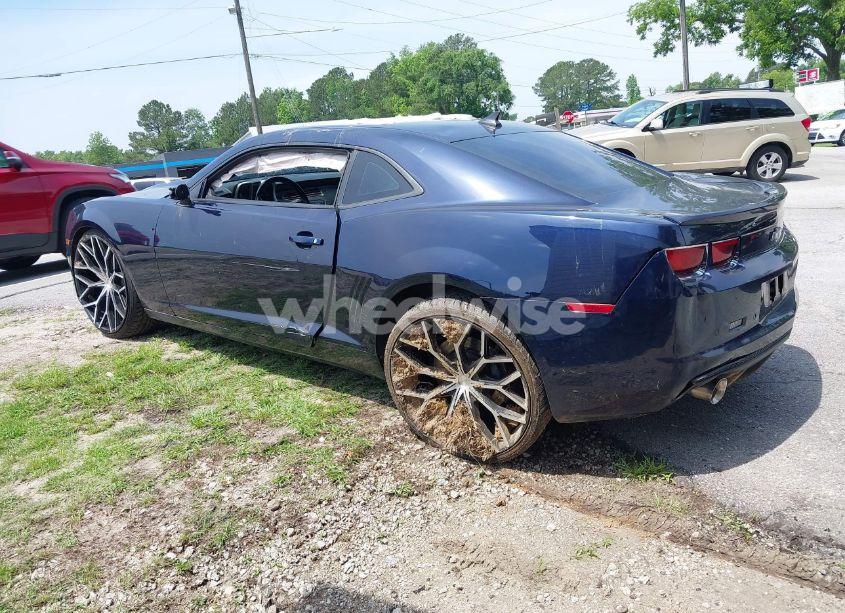 Photo 3 of 2010 Chevrolet Camaro 2SS (VIN 2G1FK1EJ9A9225884)
