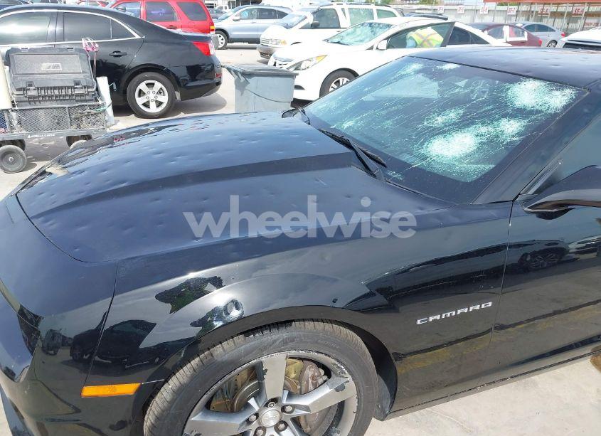 Photo 6 of 2012 Chevrolet Camaro 2SS (VIN 2G1FK1EJ9C9180433)