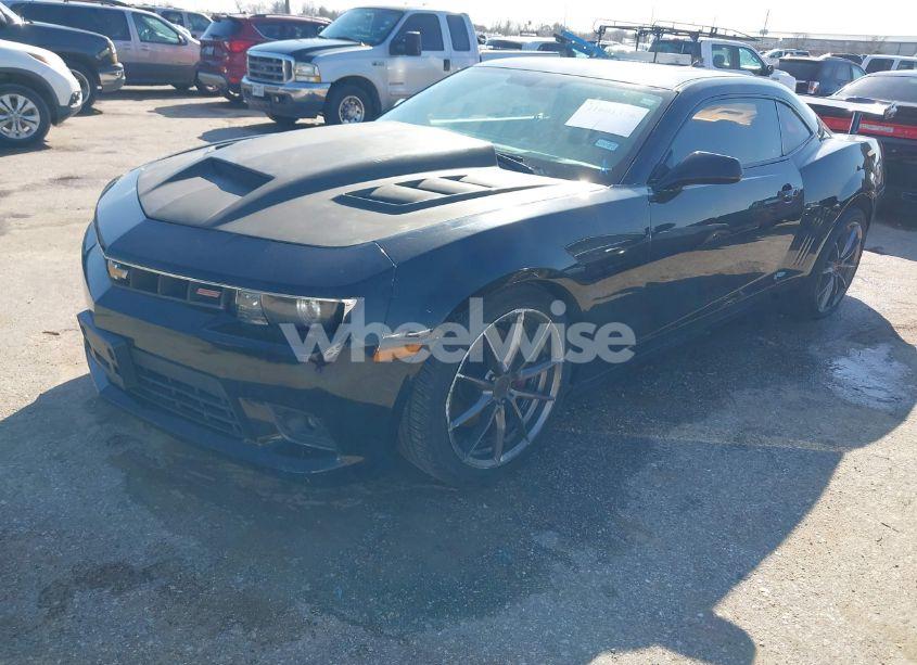 Photo 2 of 2013 Chevrolet Camaro 2SS (VIN 2G1FK1EJXD9113888)