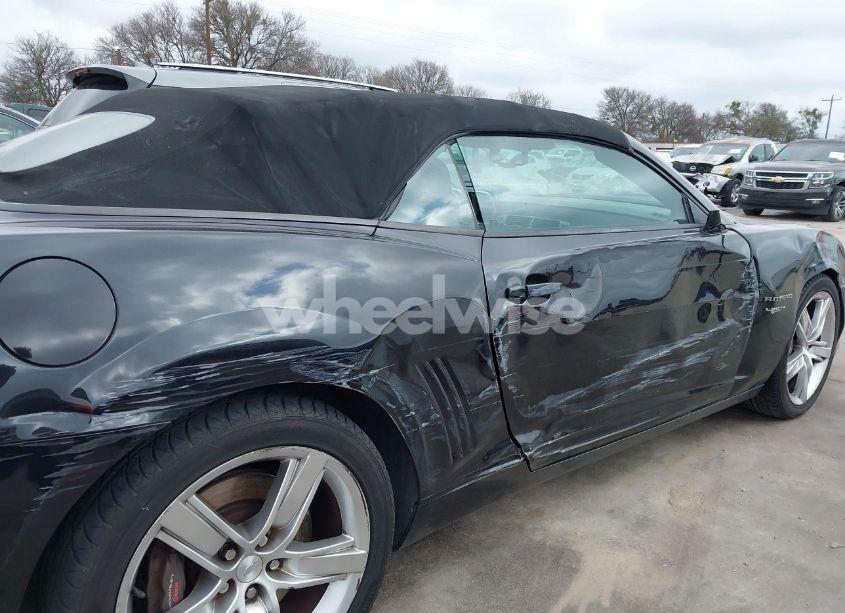 Photo 17 of 2012 Chevrolet Camaro 2SS (VIN 2G1FK3DJ1C9114603)