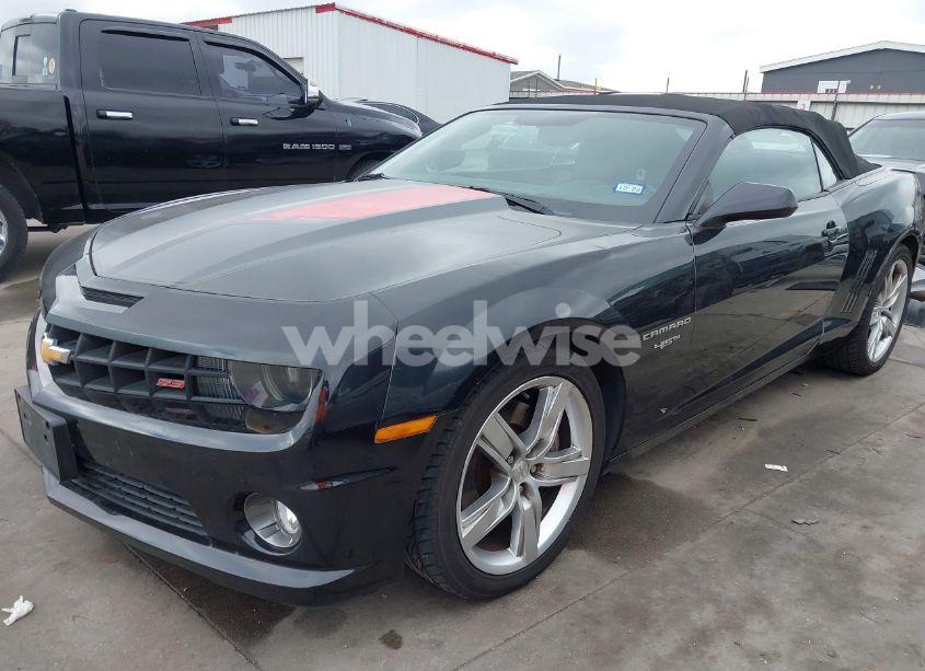 Photo 2 of 2012 Chevrolet Camaro 2SS (VIN 2G1FK3DJ1C9114603)