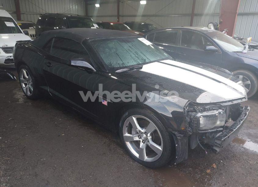 2011 Chevrolet Camaro 2SS (VIN 2G1FK3DJ2B9185615) main photo