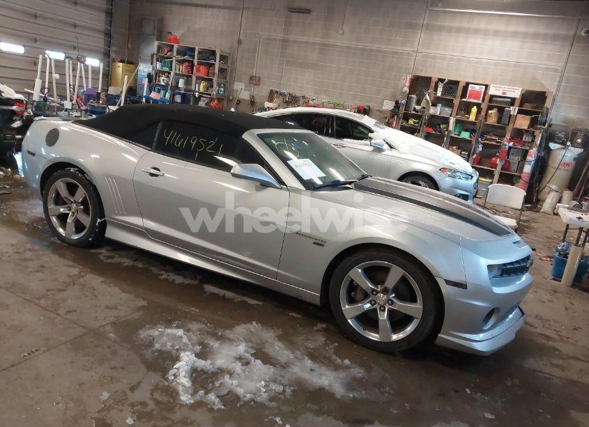2011 Chevrolet Camaro 2SS (VIN 2G1FK3DJ2B9187333) main photo