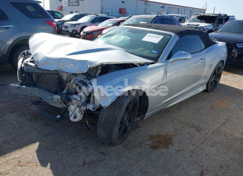 Photo 2 of 2012 Chevrolet Camaro 2SS (VIN 2G1FK3DJ2C9131099)
