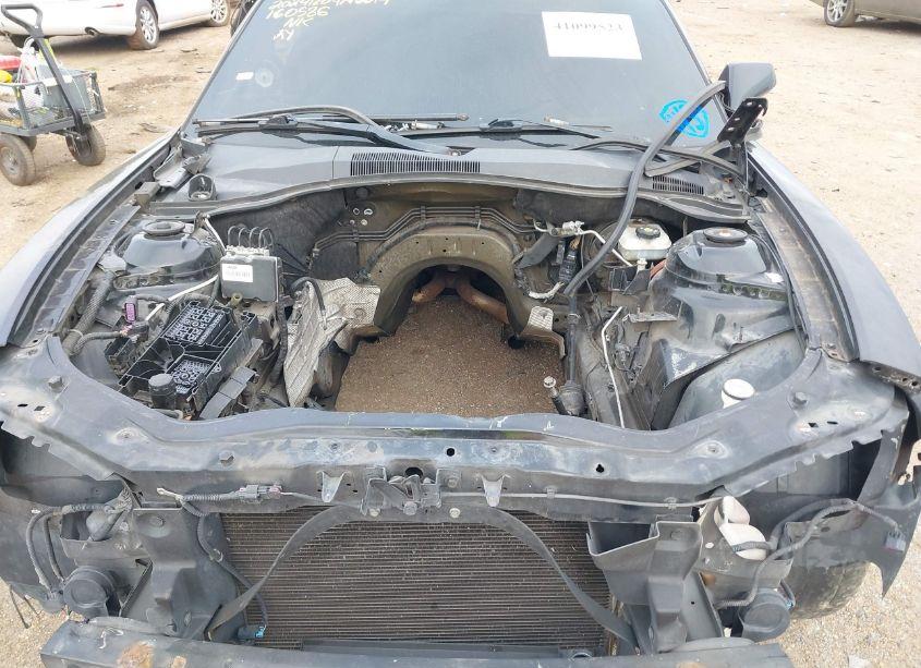 Photo 10 of 2011 Chevrolet Camaro 2SS (VIN 2G1FK3DJ6B9160586)