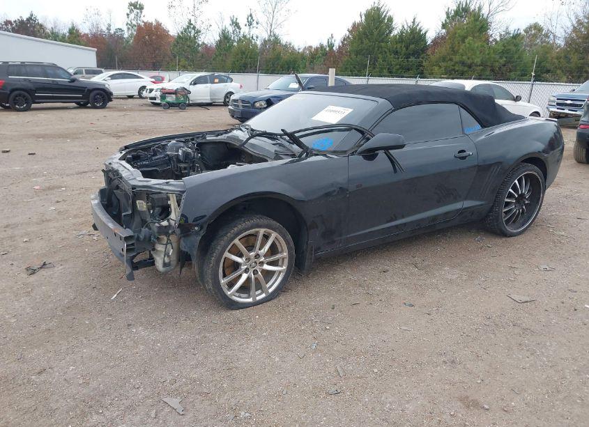Photo 2 of 2011 Chevrolet Camaro 2SS (VIN 2G1FK3DJ6B9160586)