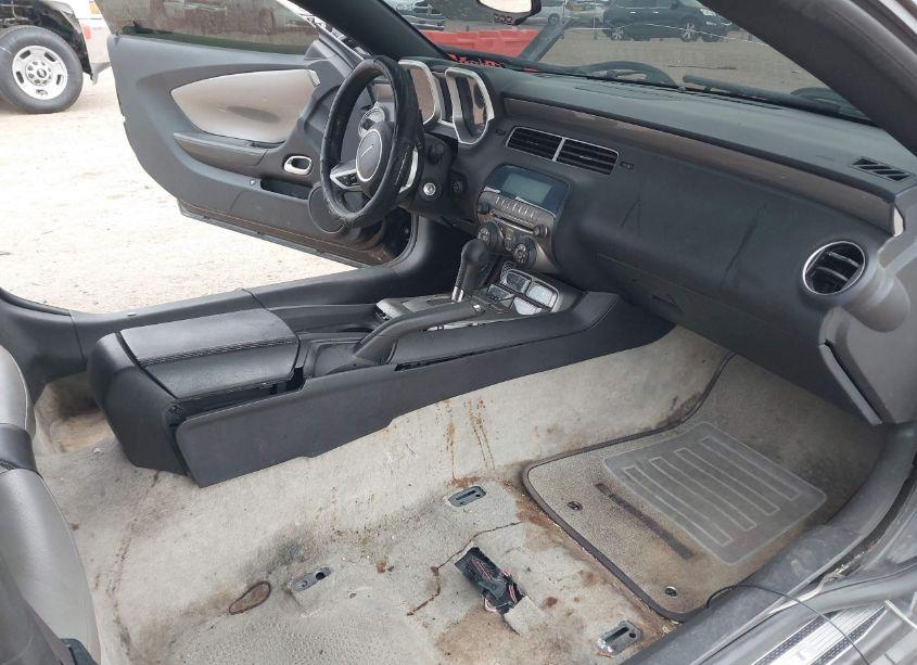 Photo 5 of 2011 Chevrolet Camaro 2SS (VIN 2G1FK3DJ6B9160586)