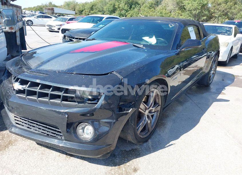 Photo 2 of 2012 Chevrolet Camaro 2SS (VIN 2G1FK3DJ6C9107968)