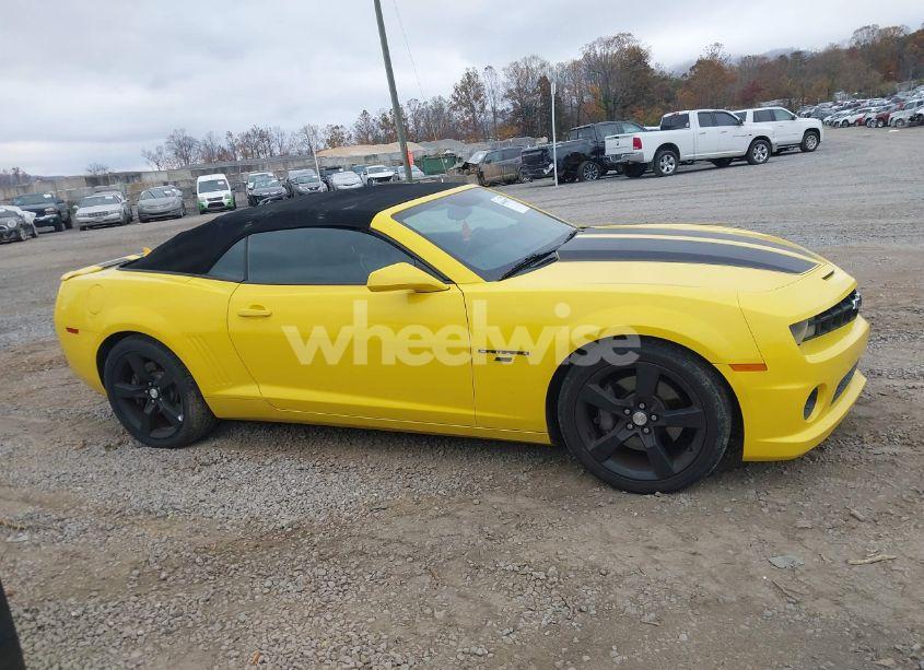 Photo 13 of 2011 Chevrolet Camaro 2SS (VIN 2G1FK3DJ7B9166848)