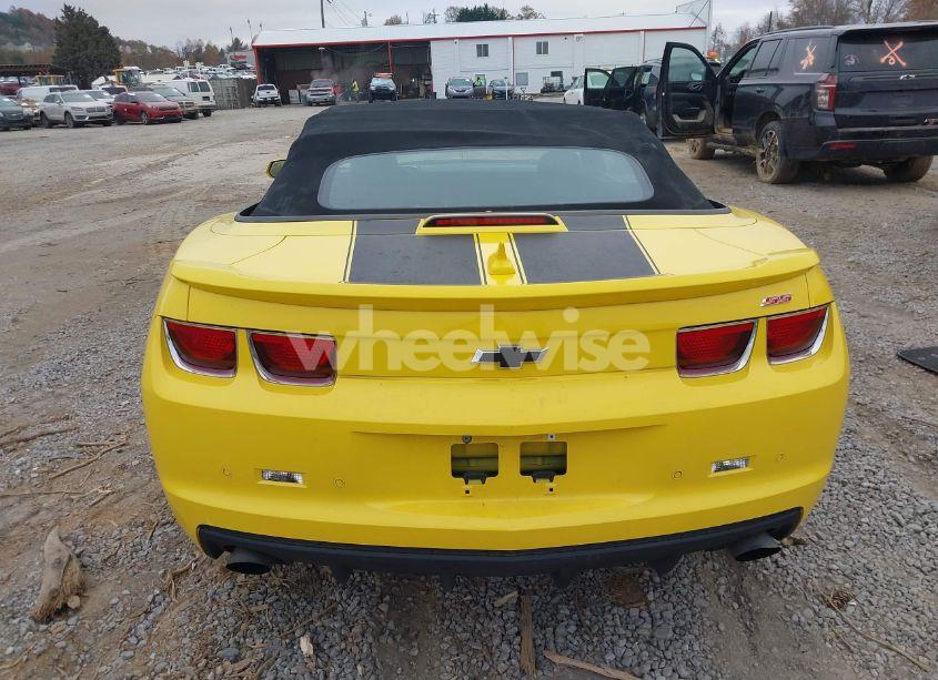 Photo 16 of 2011 Chevrolet Camaro 2SS (VIN 2G1FK3DJ7B9166848)