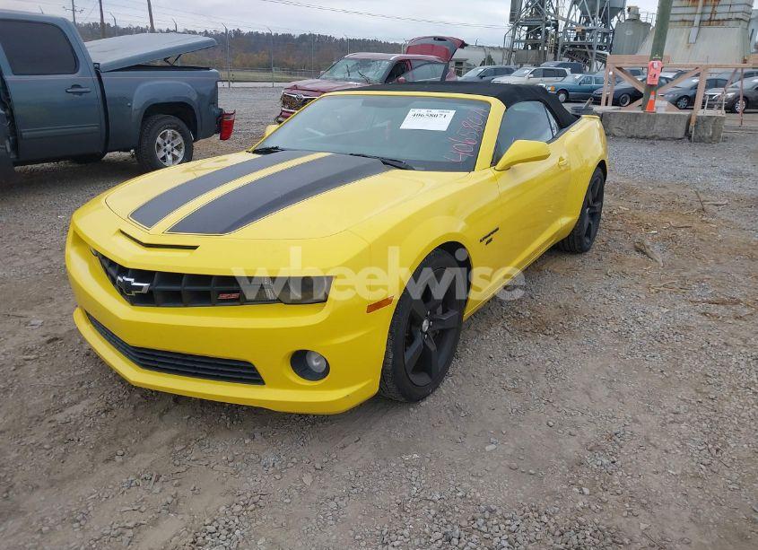 Photo 2 of 2011 Chevrolet Camaro 2SS (VIN 2G1FK3DJ7B9166848)