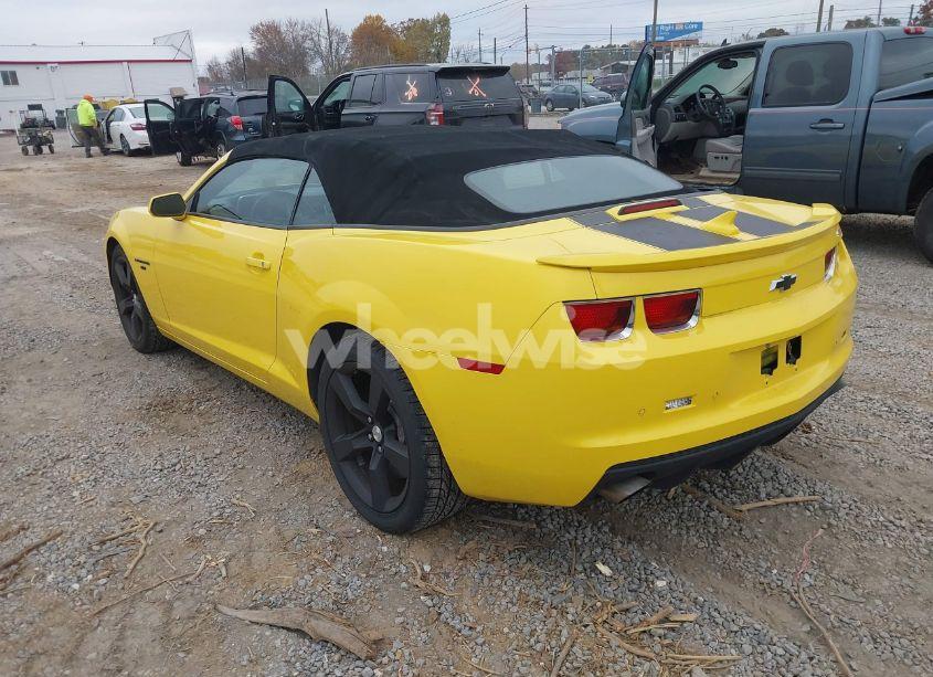 Photo 3 of 2011 Chevrolet Camaro 2SS (VIN 2G1FK3DJ7B9166848)