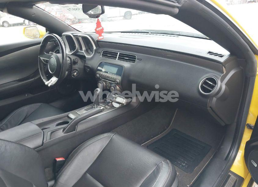 Photo 5 of 2011 Chevrolet Camaro 2SS (VIN 2G1FK3DJ7B9166848)