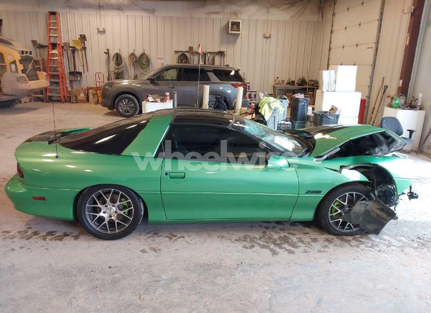 Photo 12 of 2000 Chevrolet Camaro Z28 (VIN 2G1FP22G0Y2103689)