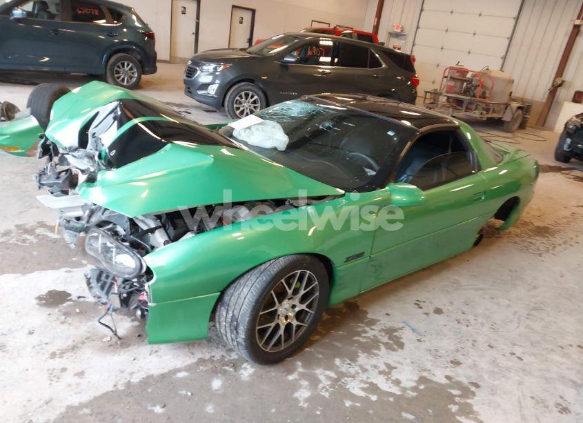 Photo 2 of 2000 Chevrolet Camaro Z28 (VIN 2G1FP22G0Y2103689)