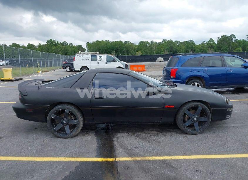 Photo 13 of 2002 Chevrolet Camaro Z28 (VIN 2G1FP22G222120078)