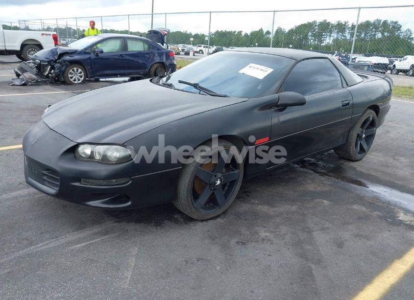 Photo 2 of 2002 Chevrolet Camaro Z28 (VIN 2G1FP22G222120078)