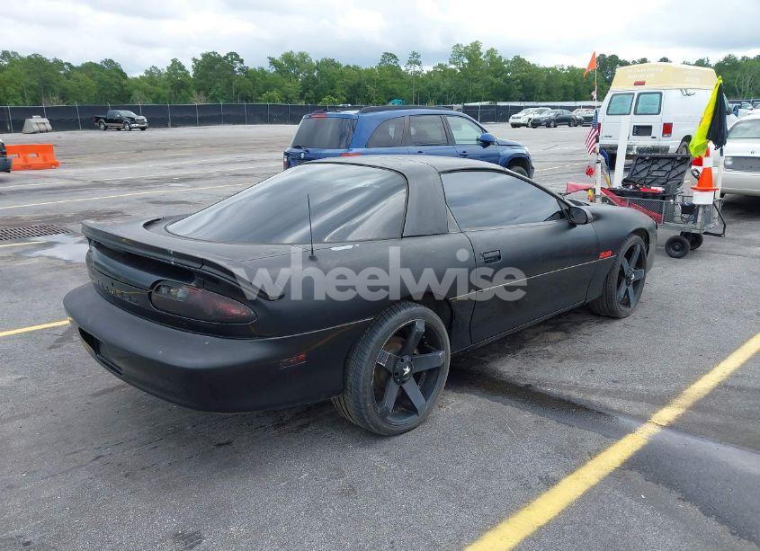 Photo 4 of 2002 Chevrolet Camaro Z28 (VIN 2G1FP22G222120078)