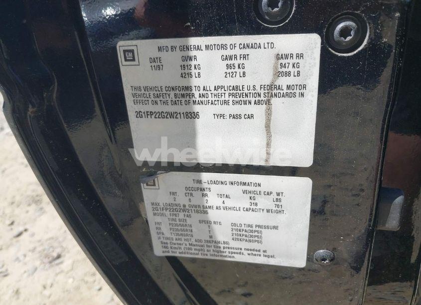 Photo 9 of 1998 Chevrolet Camaro Z28 (VIN 2G1FP22G2W2118336)