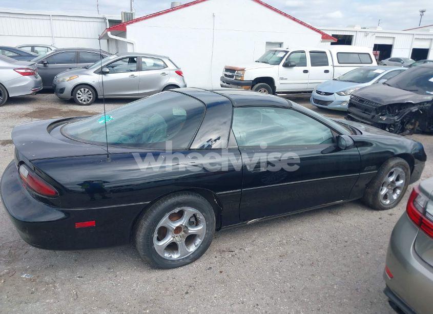 Photo 13 of 1998 Chevrolet Camaro Z28 (VIN 2G1FP22G2W2131930)