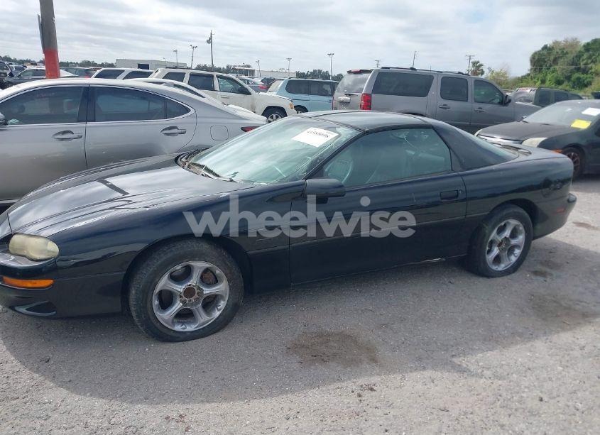 Photo 14 of 1998 Chevrolet Camaro Z28 (VIN 2G1FP22G2W2131930)