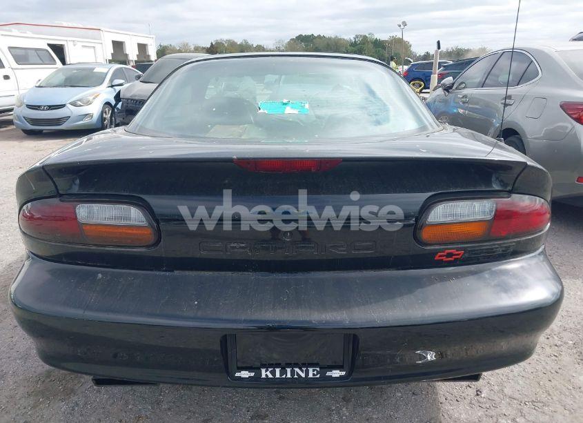 Photo 16 of 1998 Chevrolet Camaro Z28 (VIN 2G1FP22G2W2131930)