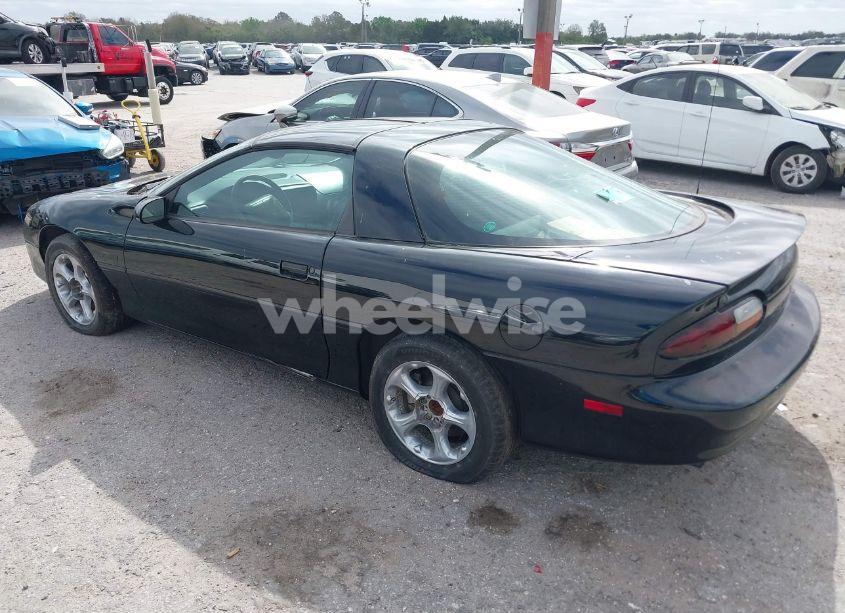 Photo 3 of 1998 Chevrolet Camaro Z28 (VIN 2G1FP22G2W2131930)