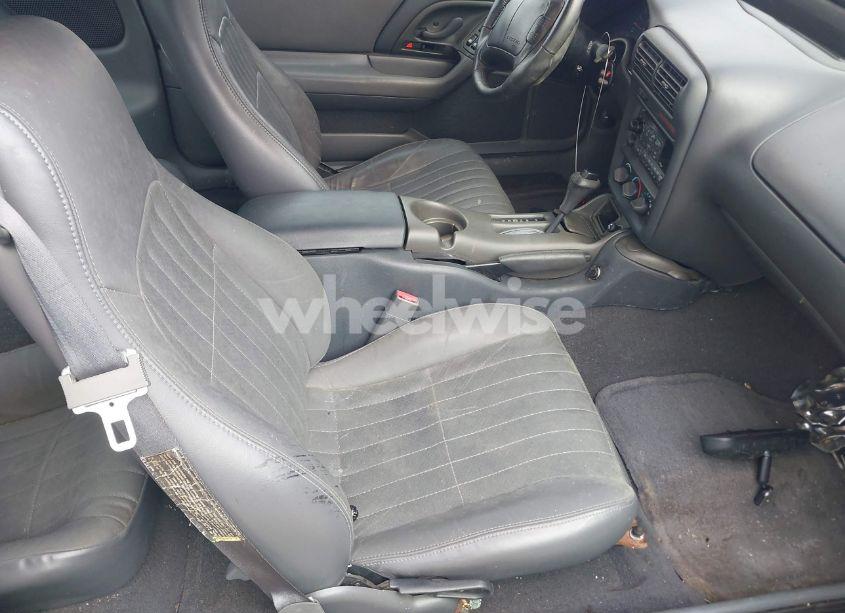 Photo 5 of 1998 Chevrolet Camaro Z28 (VIN 2G1FP22G2W2131930)