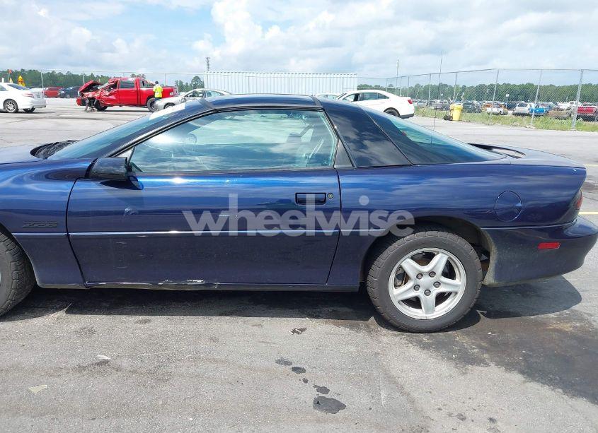 Photo 19 of 1999 Chevrolet Camaro Z28 (VIN 2G1FP22G2X2137809)