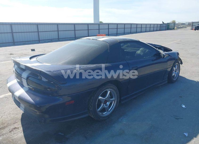 Photo 4 of 2001 Chevrolet Camaro Z28 (VIN 2G1FP22G312146719)