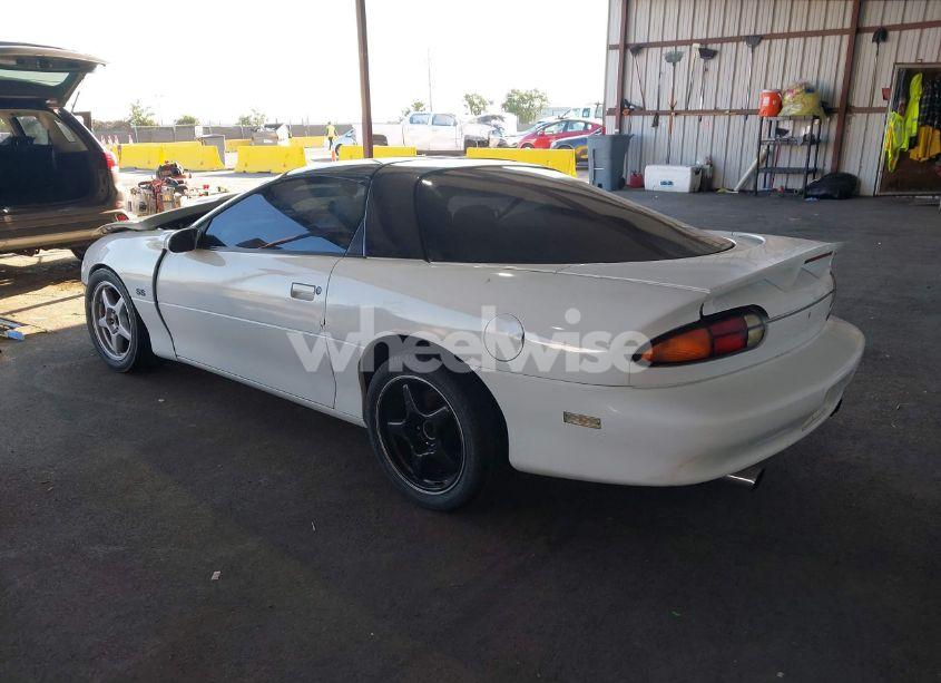 Photo 3 of 2000 Chevrolet Camaro Z28 (VIN 2G1FP22G5Y2111867)