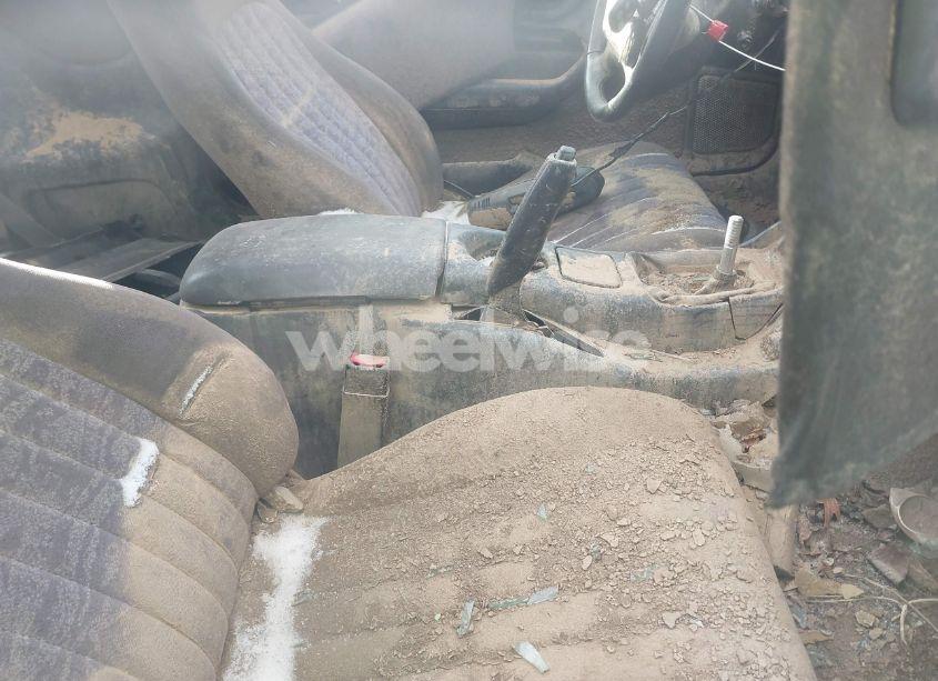 Photo 5 of 2000 Chevrolet Camaro Z28 (VIN 2G1FP22G6Y2132582)