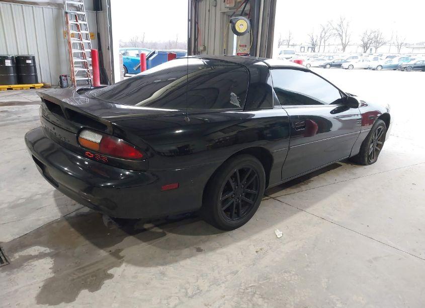 Photo 4 of 2000 Chevrolet Camaro Z28 (VIN 2G1FP22G6Y2159264)