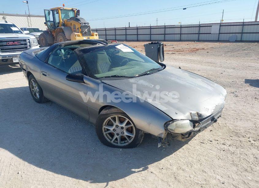 2002 Chevrolet Camaro (VIN 2G1FP22K022100951) main photo