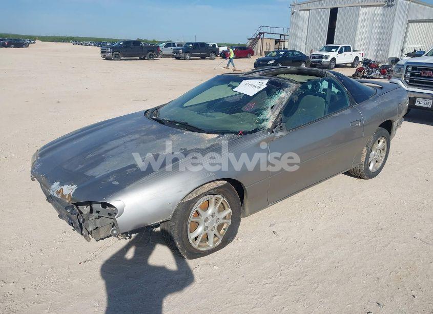 Photo 2 of 2002 Chevrolet Camaro (VIN 2G1FP22K022100951)